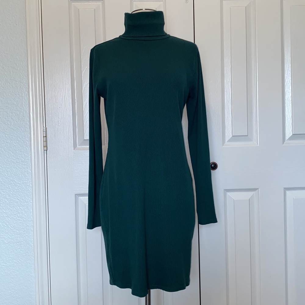 Wild Fable Green Long Sleeve knit sweater Dress